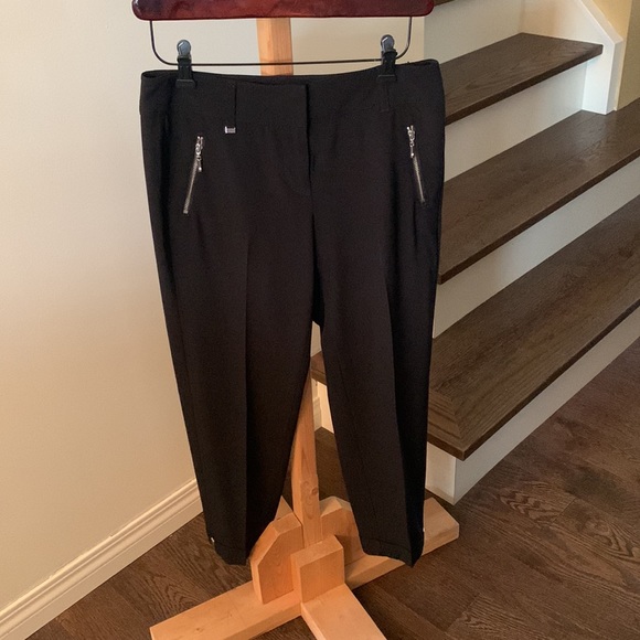 Black size 0 - 7/8 length pant WHBM - Picture 13 of 13